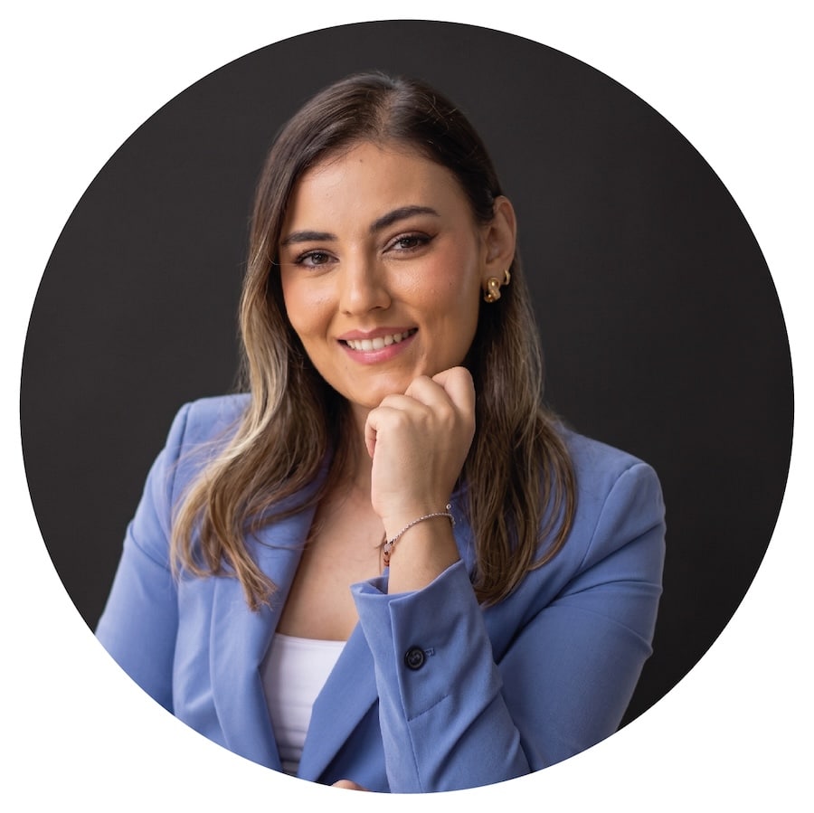 Kriss gonzalez semblanza